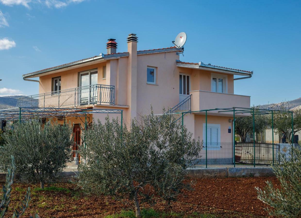 Guest House Pelja Plano Dış mekan fotoğraf