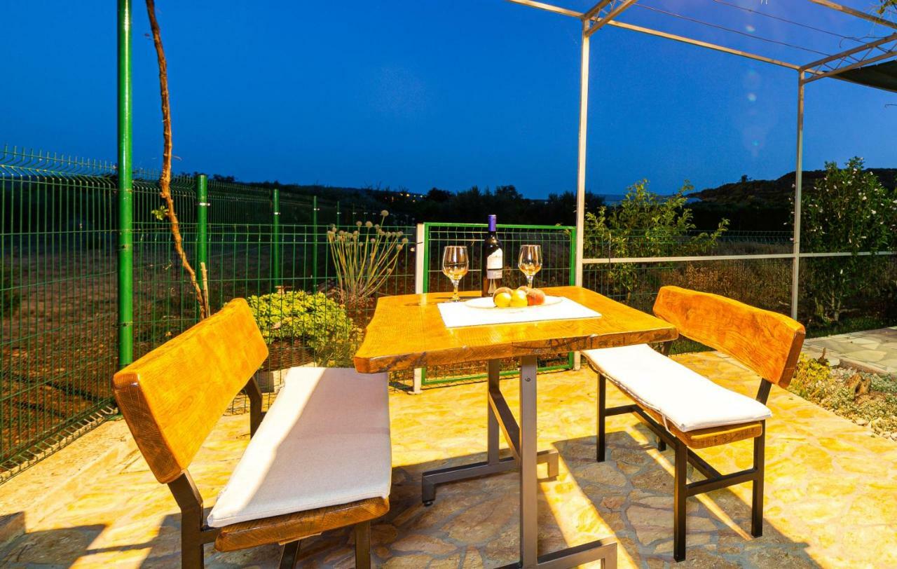 Guest House Pelja Plano Dış mekan fotoğraf