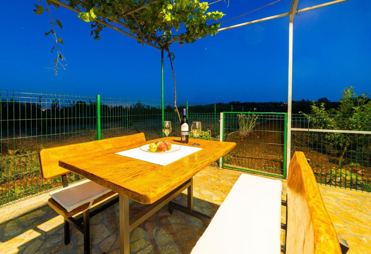 Guest House Pelja Plano Dış mekan fotoğraf